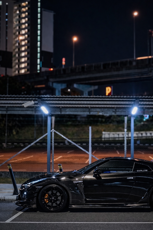 Nissan R35 GT-R (2008–2016) Carbon Fiber Front Fender Arches – Vented Aero Design